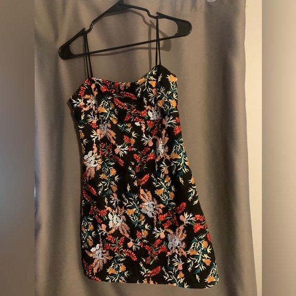 Urban Outfitters floral dress, size medium - Picture 2 of 4
